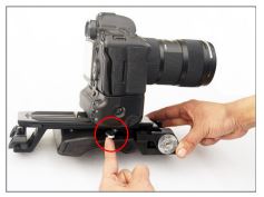 PROAIM P-SBP-01 VCT Universal Shoulder Base Plate - Set the camera's position and lock