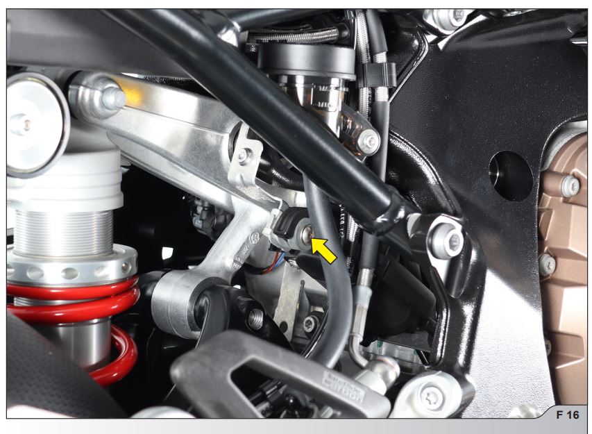 AkRAPOVIC Racing and Evolution Exhaust System for BMW S1000 R,RR - Figure 16