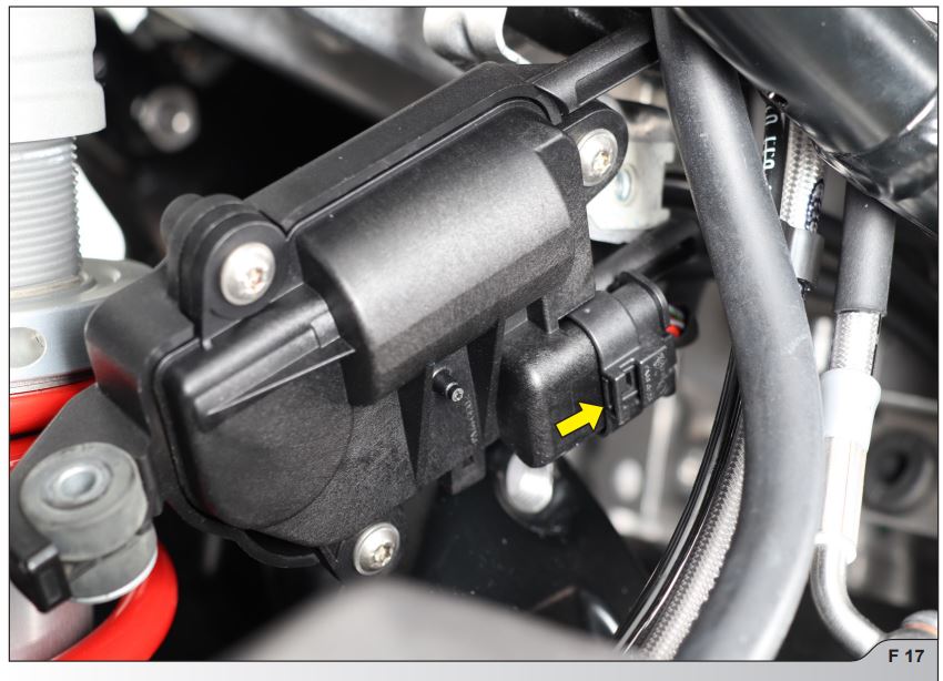 AkRAPOVIC Racing and Evolution Exhaust System for BMW S1000 R,RR - Figure 17