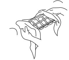 Hisense RQ515N4AC2 Cross Door Refrigerator User Manual - Ice tray